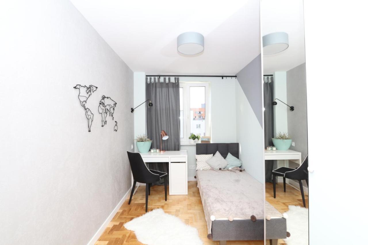 Romaszewskiego Zoliborz Bedroom Pokoj Metro Warsawa Bagian luar foto
